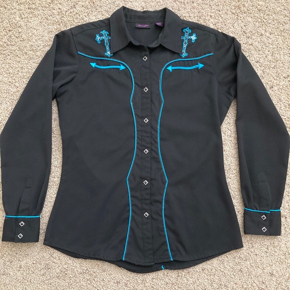 Wrangler Tops - Women’s vintage Wrangler black western shirt. Size M
